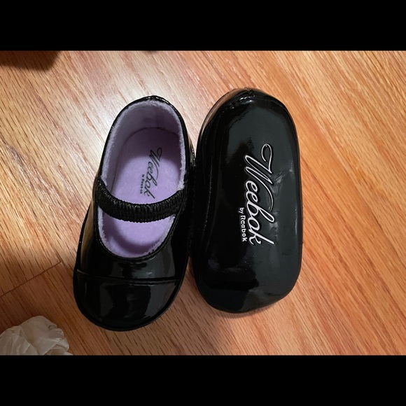 Baby patent leather shoes - Picture 2 of 4